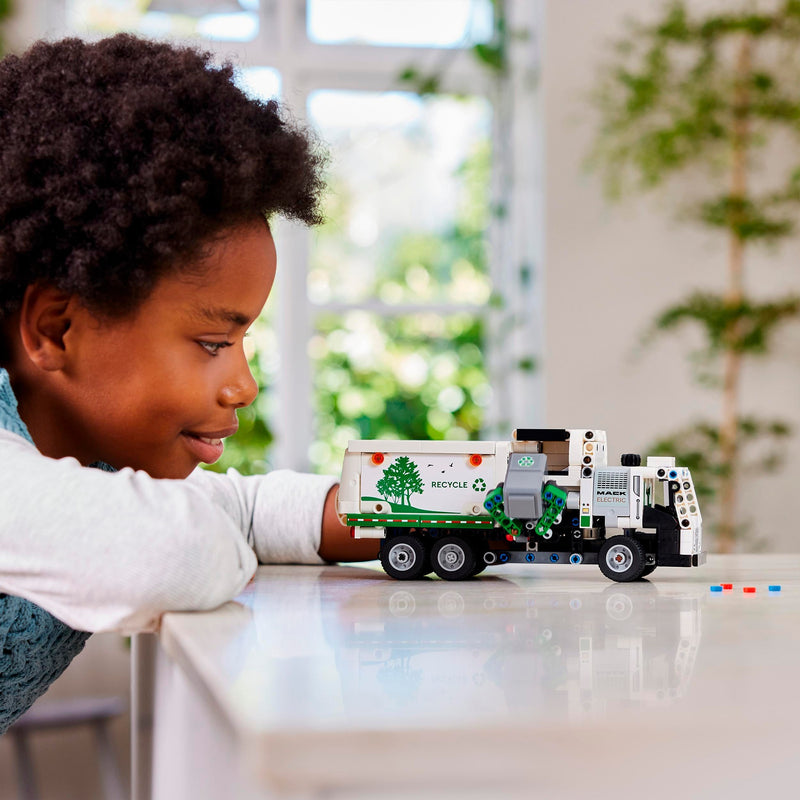 Load image into Gallery viewer, Lego technic 42167 mack lr electric vuilniswagen
