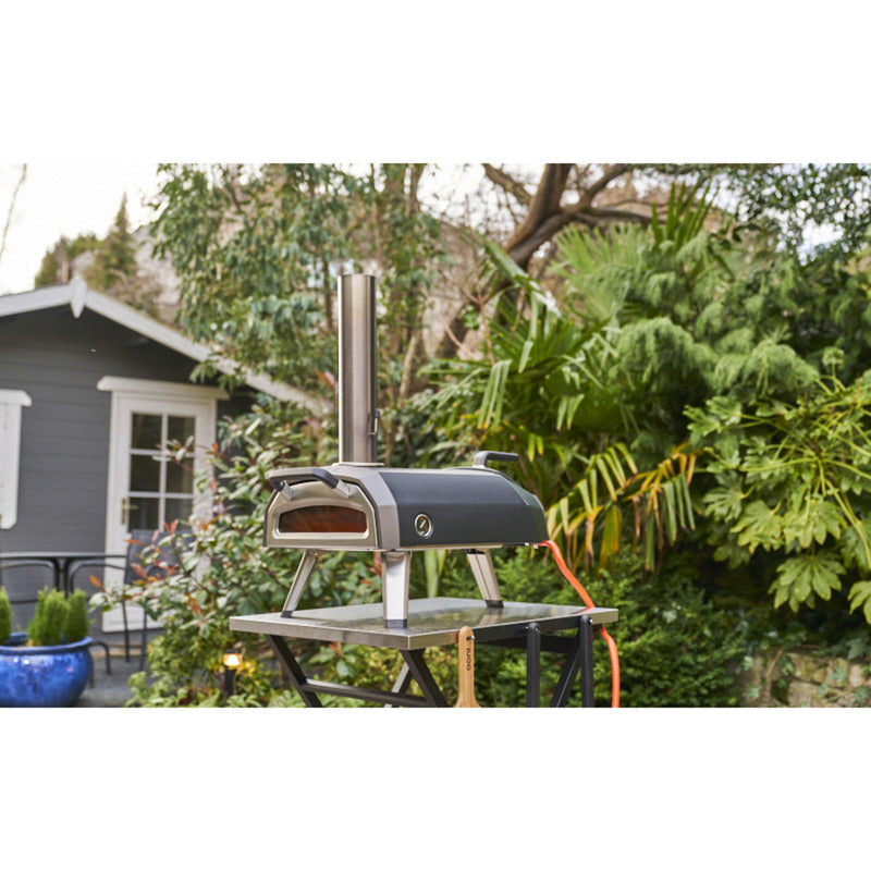 Load image into Gallery viewer, Ooni karu 2 multi-fuel pizza oven pizzaoven (zwart roestvrij staal, 12'' pizza, hout, houtskool en gas)
