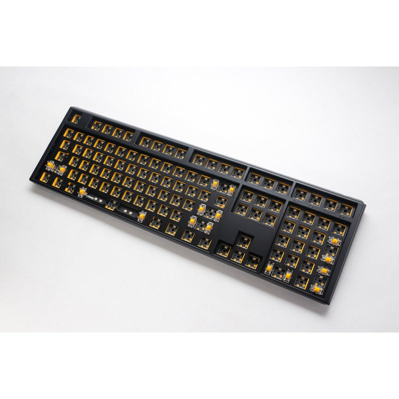 Load image into Gallery viewer, Ducky one 3 ansi layout barebone, toetsenbord (zwart zwart, us lay-out, rgb leds, hot swap, barebone)
