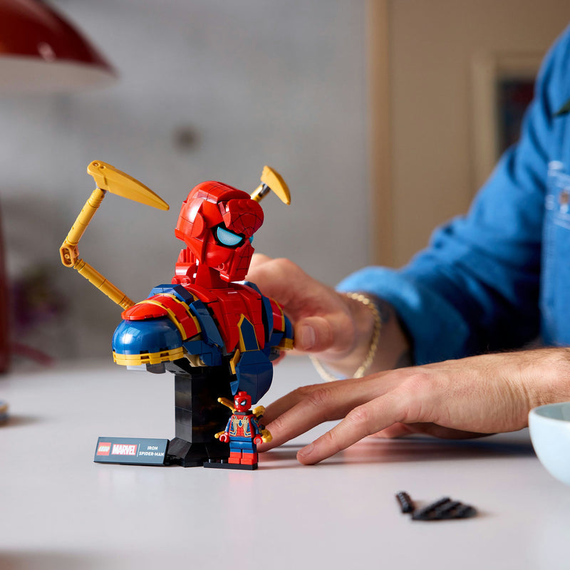 Load image into Gallery viewer, Lego marvel - iron spider-man buste constructiespeelgoed (76326)
