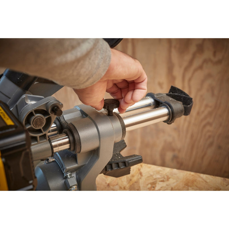 Load image into Gallery viewer, Stanley fatmax v20 18v 4.0ah 190 mm afkort- en verstekzaag (geel zwart, accu (18v, 4.0ah) en oplader (2a) inbegrepen)
