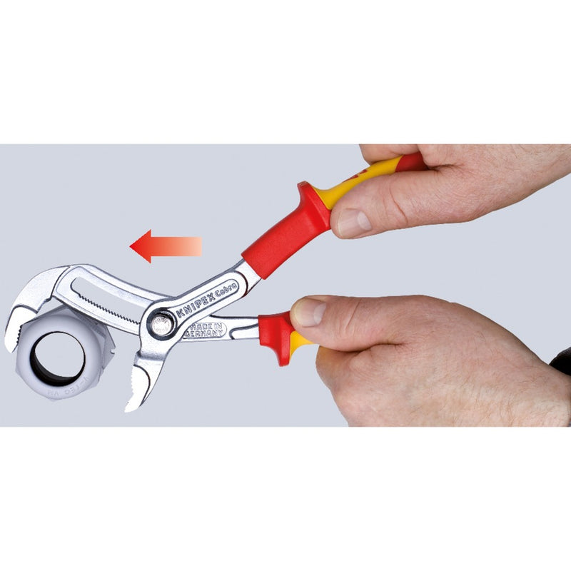 Load image into Gallery viewer, Knipex cobra vde hightech-waterpomptang 87 26 250 zweedse- waterpomp-tang (rood geel, getande grijpvlakken, doorgestoken scharnier )

