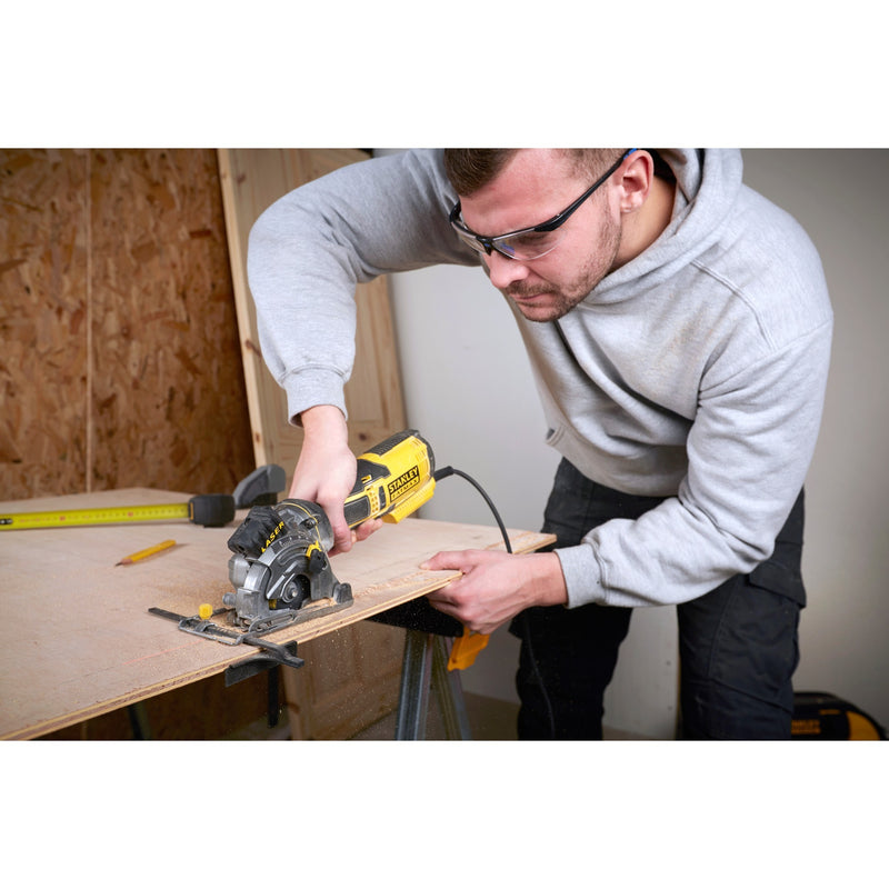 Load image into Gallery viewer, Stanley fatmax 650w multimateriaalzaag handcirkelzaag (geel zwart, met koffer)
