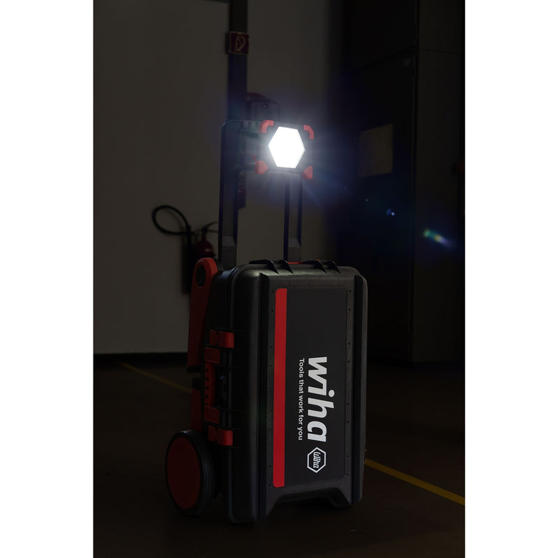 Load image into Gallery viewer, Wiha accubouwlamp 30w (zwart rood, 750-3.000 lm)
