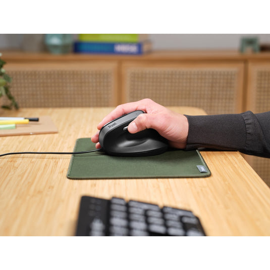 Trust bayo ii ergonomische muis (zwart, 800 dpi - 2.400 dpi)