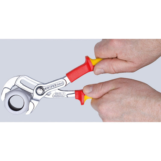 Knipex cobra vde hightech-waterpomptang 87 26 250 zweedse- waterpomp-tang (rood geel, getande grijpvlakken, doorgestoken scharnier )
