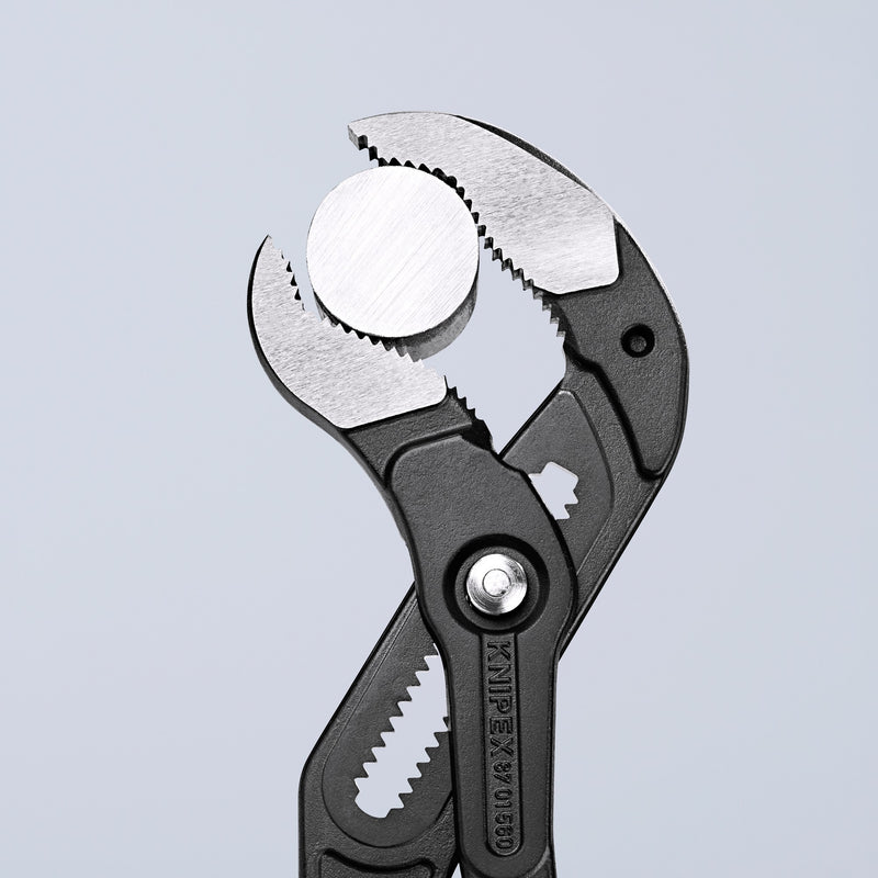 Load image into Gallery viewer, Knipex cobra xxl waterpomptang 8701560 zweedse- waterpomp-tang (rood)
