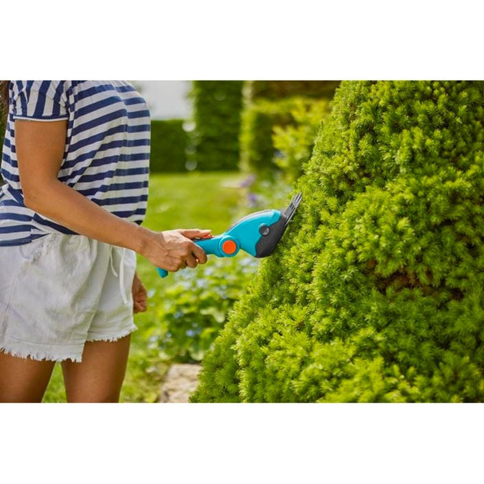 Load image into Gallery viewer, Gardena accu gras- buxusschaar comfortcut li grasschaar (turquoise zwart, incl. li-ion-accu 3,0ah)
