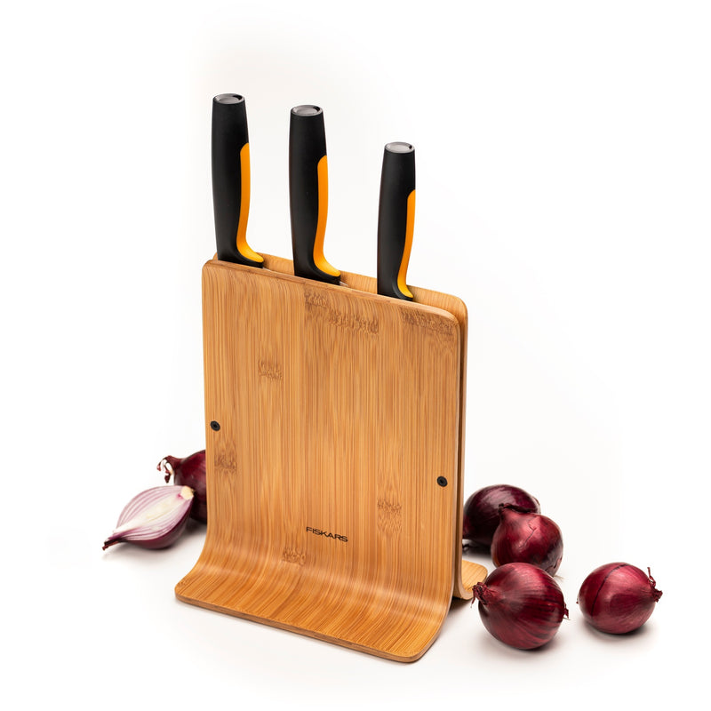 Load image into Gallery viewer, Fiskars functional form bamboe messenblok met 3 messen (meerkleurig, japans roestvrij staal | handvat met softgrip)
