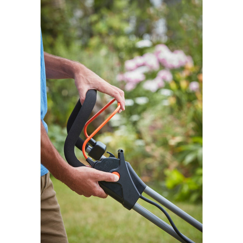 Load image into Gallery viewer, Black+decker bcmw3318l2-qw 2x 18v grasmaaier (oranje zwart, 2x 18v 2.5ah accu en oplader inbegrepen)
