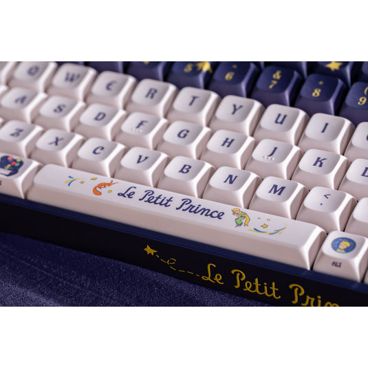 Iqunix f97 starry tryst rgb mechanisch gaming toetsenbord (donkerblauw, us lay-out (qwerty), iqunix silent rose, 96%, rgb leds, hot-swappable, pbt, 2.4ghz | bluetooth 5.1 | usb-c)