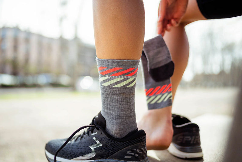 Load image into Gallery viewer, Incylence merino light lanes - socks
