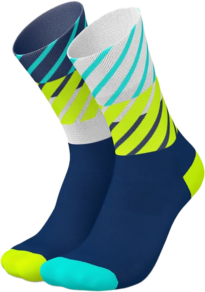 Load image into Gallery viewer, Incylence diagonals - running socks
