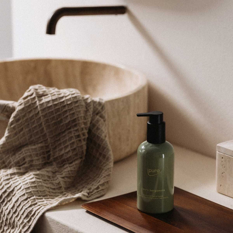 Load image into Gallery viewer, Ipuro scented hand soap bergamote 250ml
