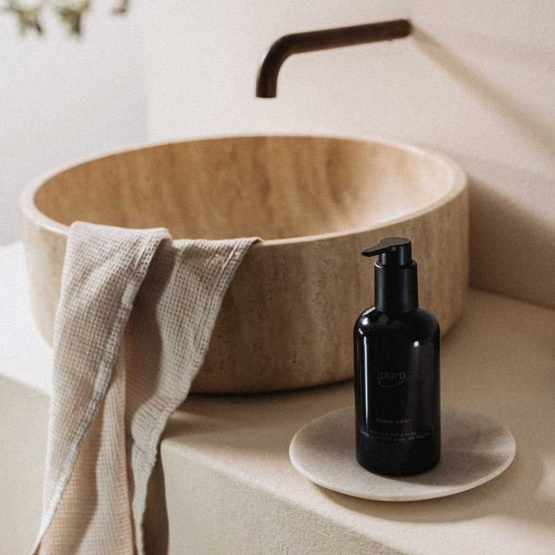 Load image into Gallery viewer, Ipuro scented hand soap noir 250ml
