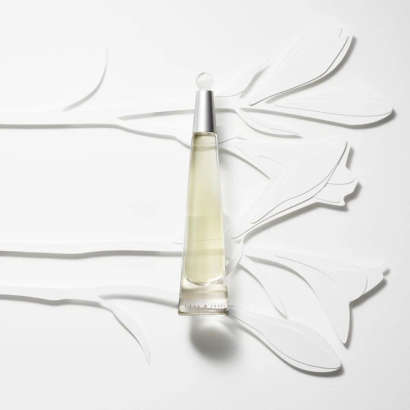 Load image into Gallery viewer, Issey miyake geschenkset l'eau d'issey femme eau de toilette spray 50ml + bodylotion 50ml dames

