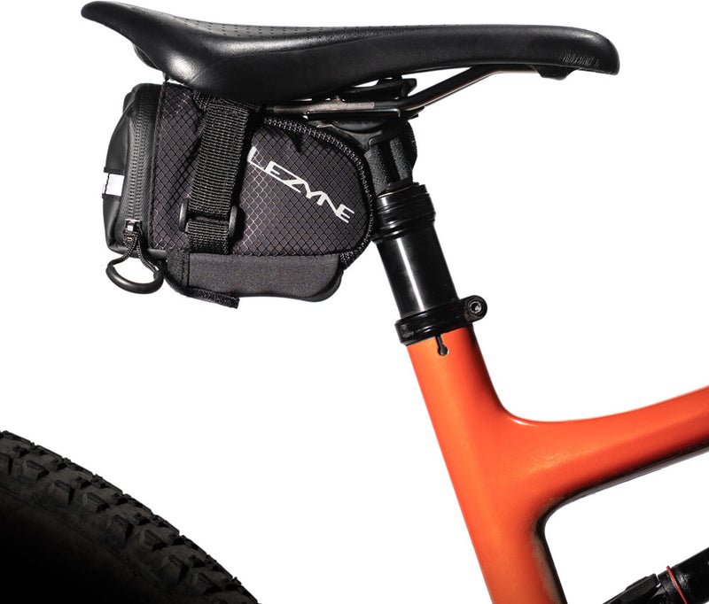 Load image into Gallery viewer, Lezyne caddy m saddlebag
