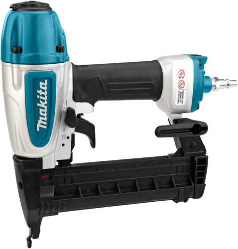 Load image into Gallery viewer, Makita at638a 8 bar nietmachine (narrow crown) in koffer, met olie - at638a
