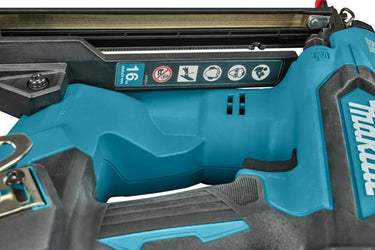 Makita dbn610zj lxt 18 v brad tacker 16ga tot 64mm | zonder accu's en lader, in mbox - dbn610zj
