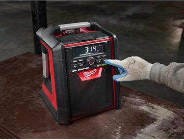 Milwaukee m18 rc-0 | accu bouwradio lader | zonder accu's en lader - 4933446639