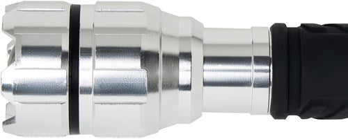 Load image into Gallery viewer, Stanley sxls43183e led zaklamp | 500 lumen | 100 m bereik | incl. 2x aa duracell batterijen - sxls43183e
