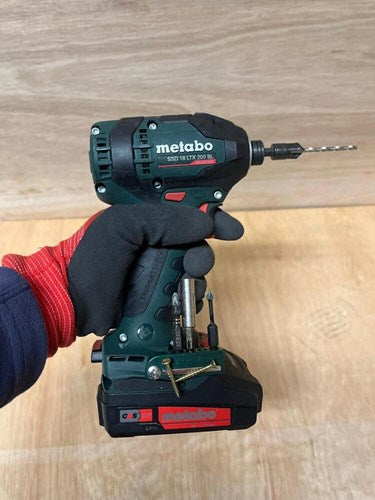 Load image into Gallery viewer, Stealthmounts bithouder voor metabo cas | groen | 2 stuks - bh-mt-grn-2
