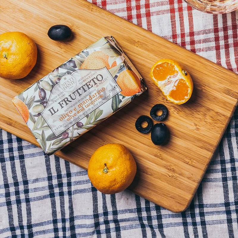 Load image into Gallery viewer, Nesti dante il frutteto olive tangerine zeep 250gr.
