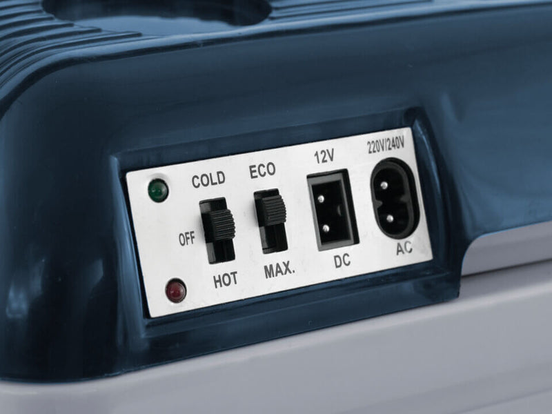 Load image into Gallery viewer, Easy Camp Chilly koelbox 12V 230V 24 l
