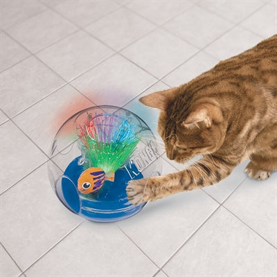 Load image into Gallery viewer, Kong Bat-a-bout aquarium met catnip
