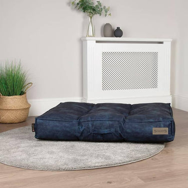 Scruffs Tramps Scruffs Tramps Hondenkussen Kensington maat M 80x60 cm marineblauw