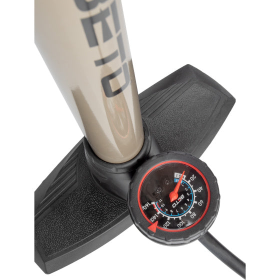 High pressure pump with gauge Beto with double head - steel - titanium/grey
